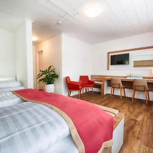 Otel Senator, Dortmund